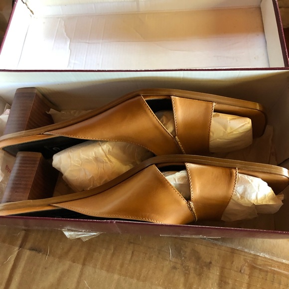 Etienne Aiger Ladies Shoes - Picture 8 of 8